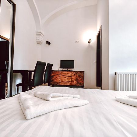 Berindei Studio - City Center - Private Parking Клуж-Напока Екстериор снимка