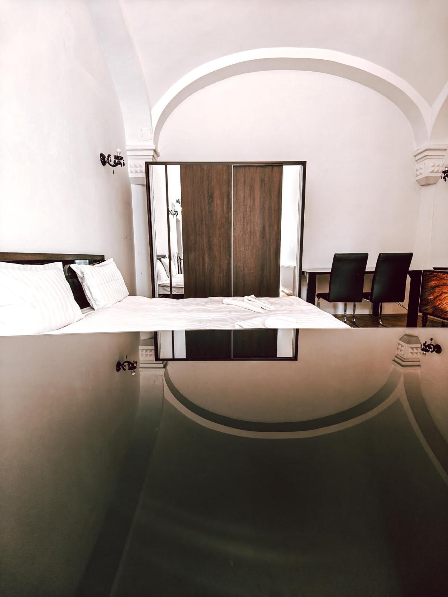 Berindei Studio - City Center - Private Parking Клуж-Напока Екстериор снимка