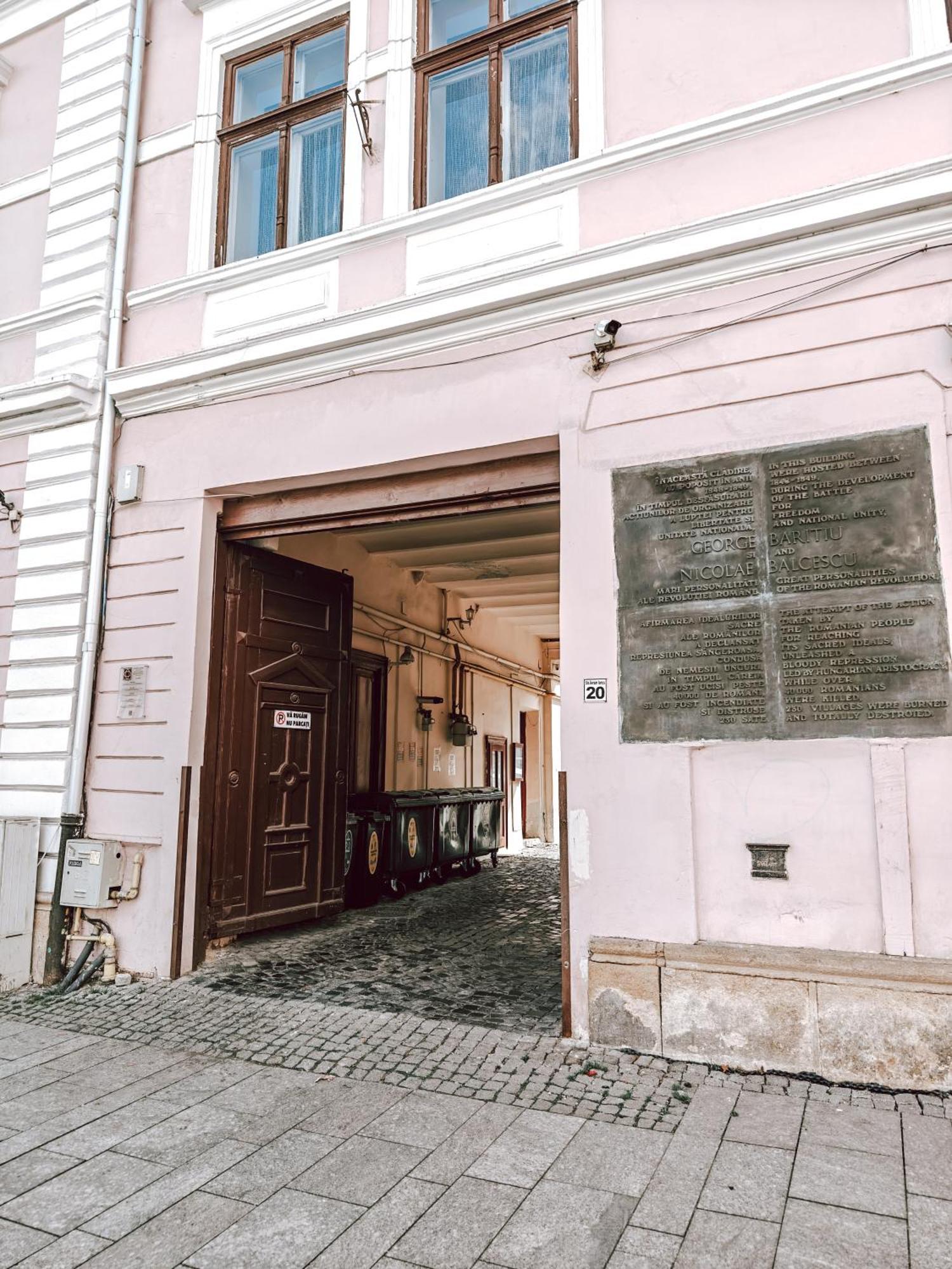 Berindei Studio - City Center - Private Parking Клуж-Напока Екстериор снимка