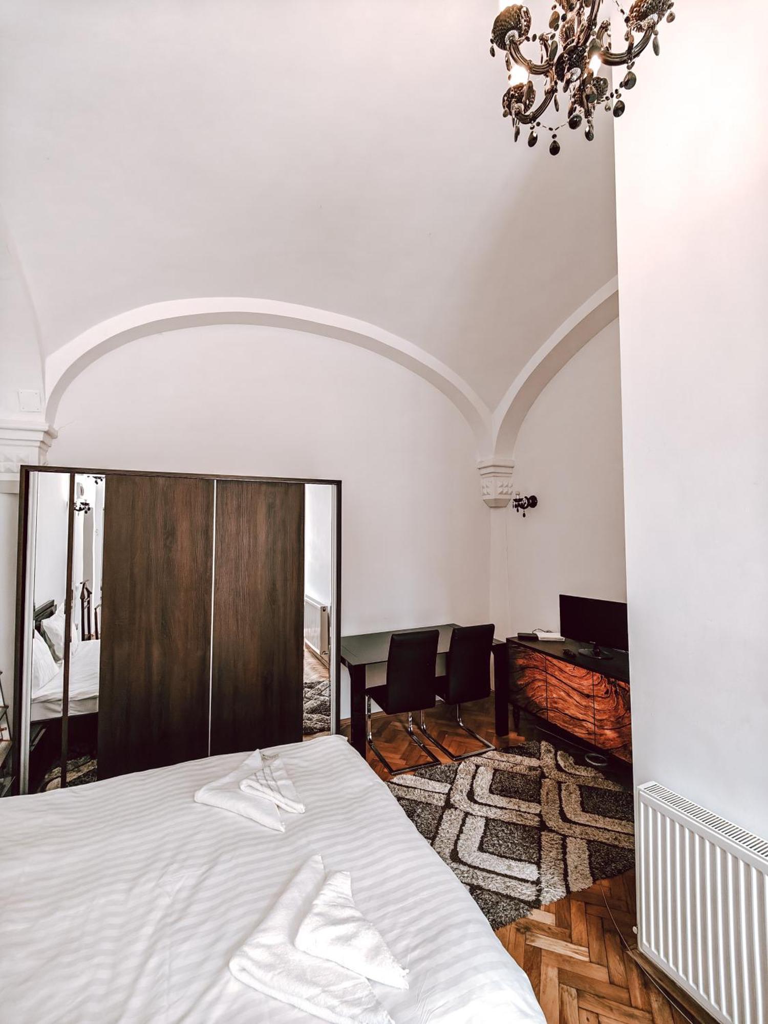 Berindei Studio - City Center - Private Parking Клуж-Напока Екстериор снимка