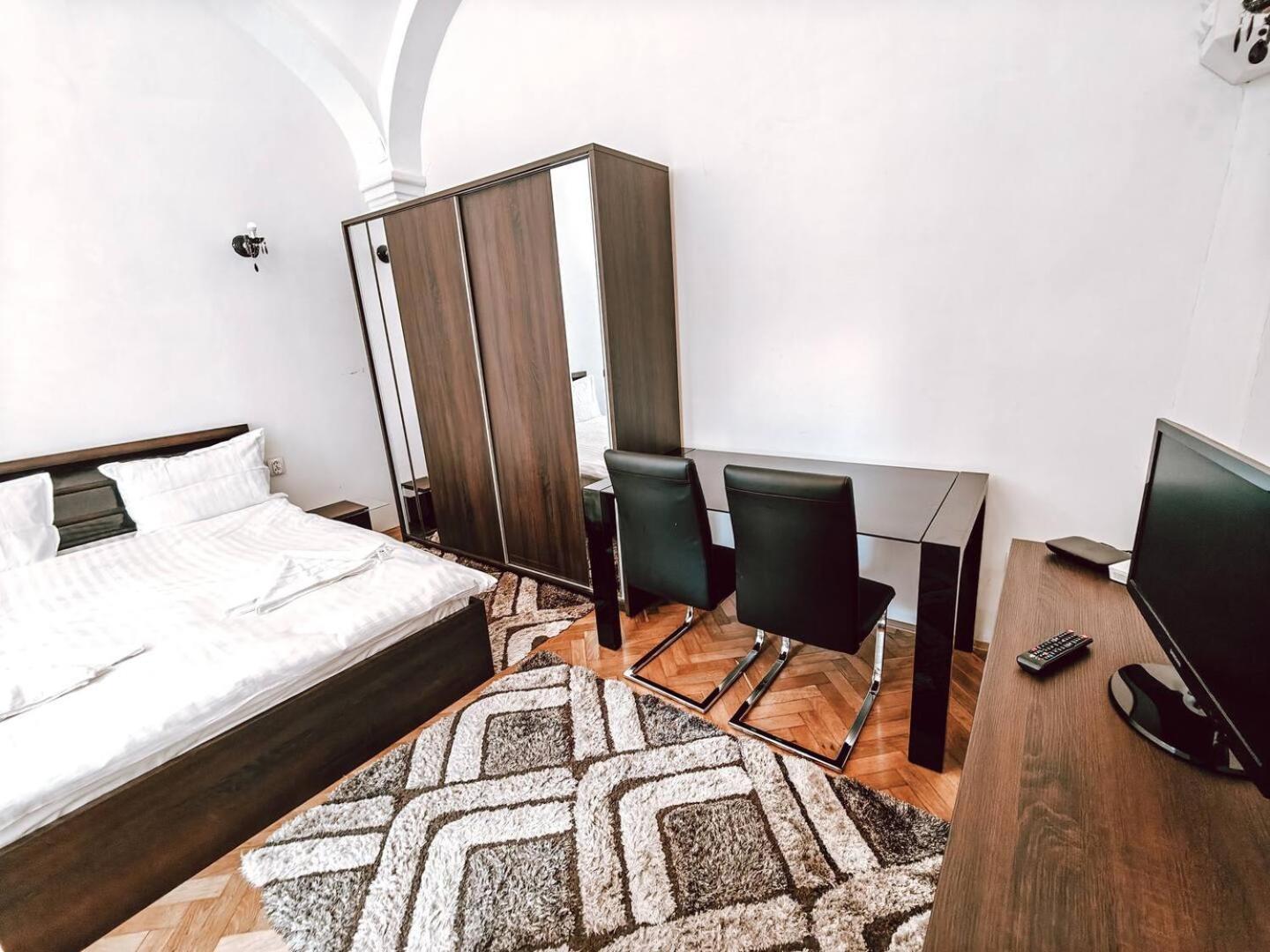 Berindei Studio - City Center - Private Parking Клуж-Напока Екстериор снимка